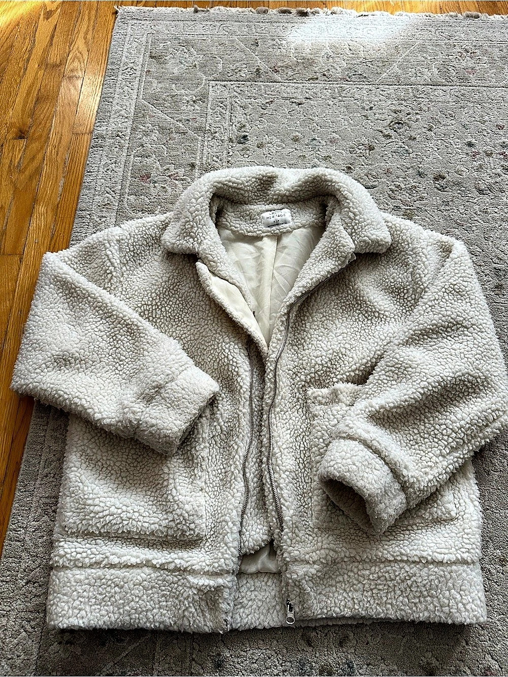 Urban Heritage Teddy Fleece Jacket in Cream Size Small Like New